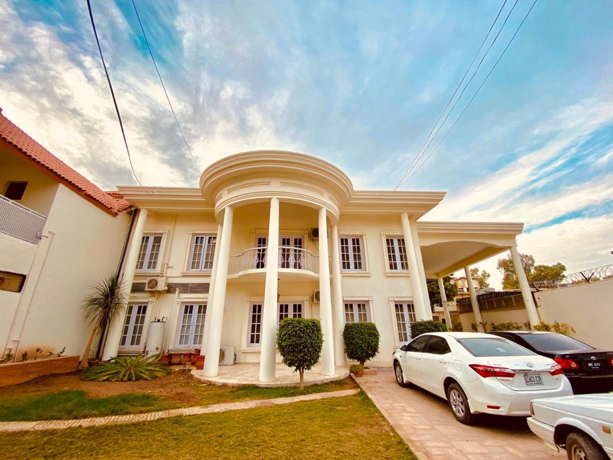 Shelton'S Rezidor House Peshawar Exterior photo